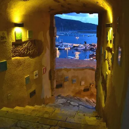 Casa Terra Mare كاستيلاّماري ديل غو